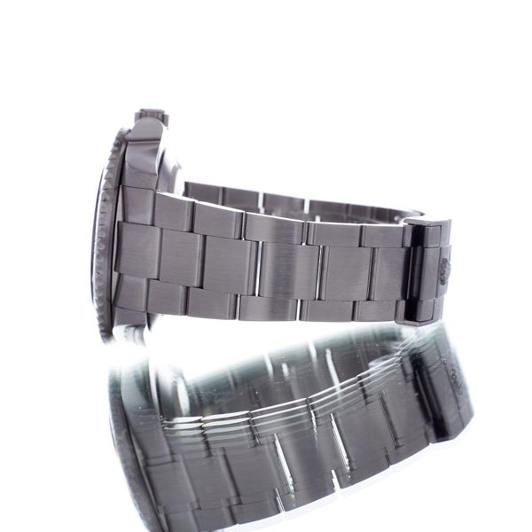 Rolex Sea-Dweller 126600